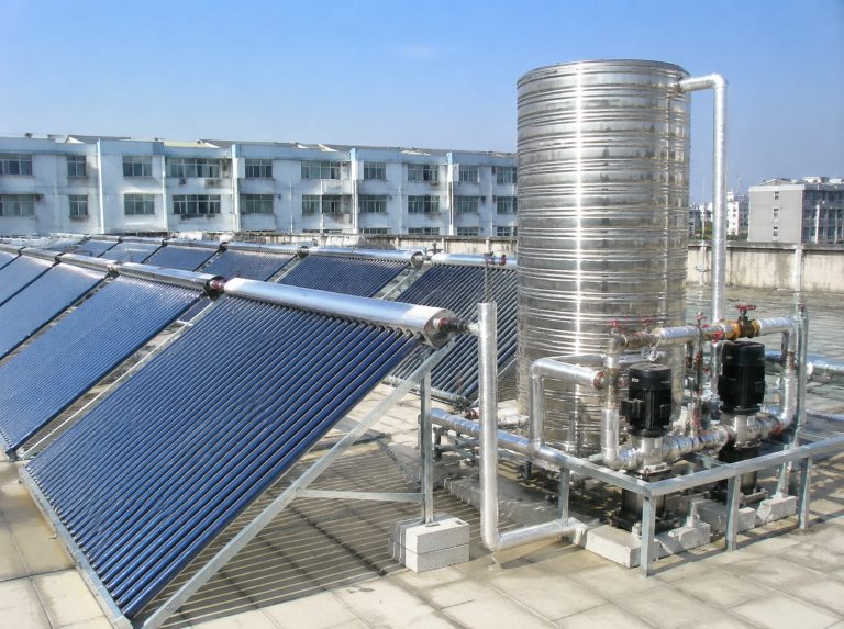虞城县商用大容量真空管太阳能热水系统